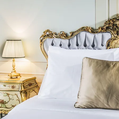 Bosphorus Palace Ξενοδοχείο 4*