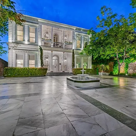 Bosphorus Palace Isztambul