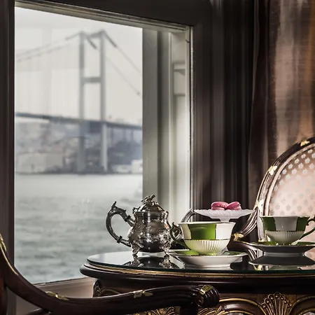 Bosphorus Palace 4*