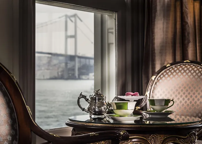 Bosphorus Palace 4*